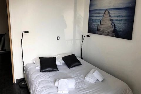 Magnifique logement de 42 mètres carrés situé à Cannes. Array J'ai le plaisir de vous accueillir dans mon charmant appartement de 42 mètres carrés, localisé au 3e étage avec ASCENSEUR. Il sera parfait pour un séjour touristique et peut accueillir 2 p...