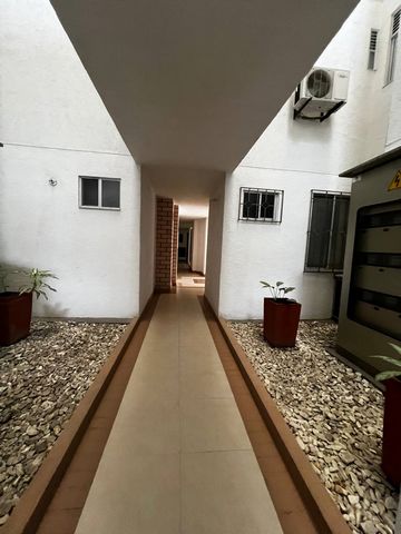 I sell beautiful First floor apartment, located in the Torres de la Almeria Residential Unit in the La Hacienda neighborhood, south of Cali, with an area of 62M2. It consists of a dining room, an integral kitchen with an American style bar, 2 bedroom...