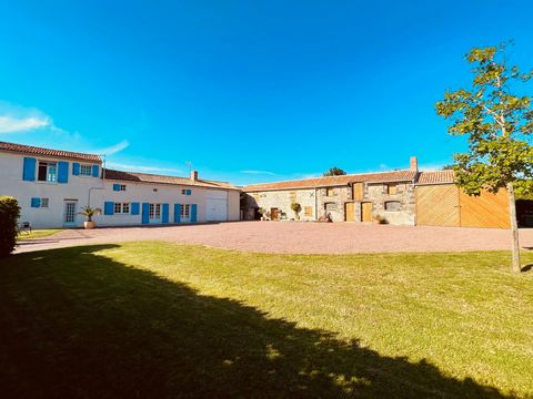 ANCIENNE FERME RENOVEE PEUT CONVENIR COMME GITE OU MAISON D'HOTES SURFACE 105 M 2 HABITABLE AVEC AMENAGEMENT DE DEPENDANCES