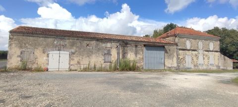Maison d'habitation avec dépendances