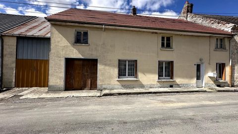 À vendre : Maison de plain pied avec terrain et verger