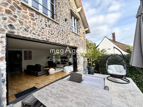 CHARMANTE DEMEURE LUMINEUSE 7 PIECES AVEC GRANDE TERRASSE DONNANT SUR JARDIN