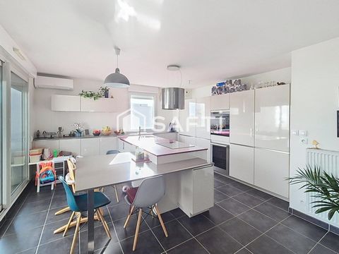 Magnifique duplex de 110 m2 dans le très beau quartier du Vidailhan tout proche du parc et de toutes les commodités