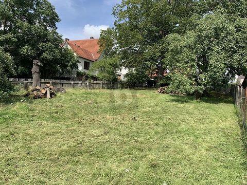 This beautiful property in Kassel offers you not only excellent transport connections, but also breathtaking views. With a plot area of 680 m², you have enough space to make your dream of living come true. Whether singles, couples, families or develo...