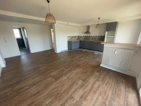 Six Fours les plages, quartier de la Mascotte, Appartement faux T4 de 80 m2 avec cave