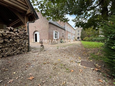 Maison de maître, 267 m2, 5 chambres, jardin et garages