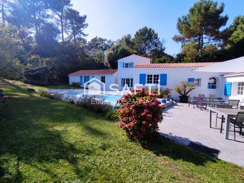 Proche plages des dames, Bois de la Chaise